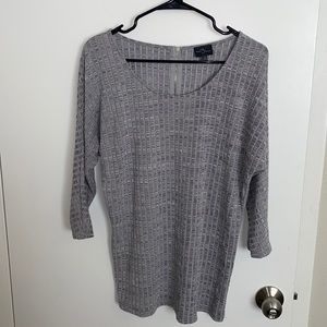Market & Spruce Grey 3/4 Sleeved Top
